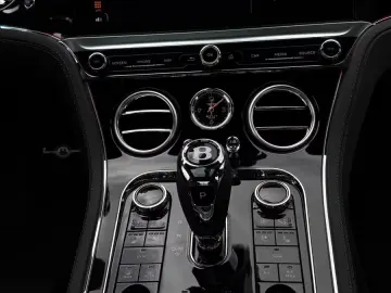 Bentley Continental GT V8 Blackl Dyn Ride Full