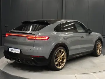 PORSCHE Cayenne Coupé Turbo GT Carbon