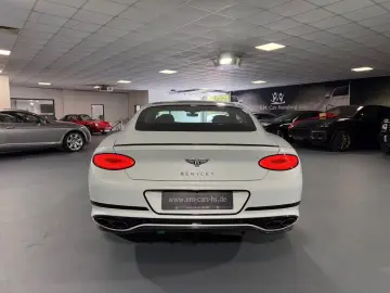 Bentley Continental GT V8 Mulliner Blackline Carbon Pano