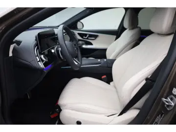 MERCEDES-BENZ E 200 AMG Night Leder Superscreen Burm 360