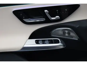 MERCEDES-BENZ E 200 AMG Night Leder Superscreen Burm 360