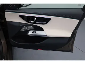 MERCEDES-BENZ E 200 AMG Night Leder Superscreen Burm 360