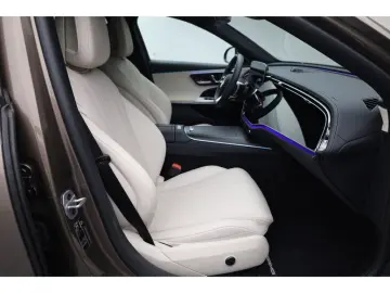 MERCEDES-BENZ E 200 AMG Night Leder Superscreen Burm 360