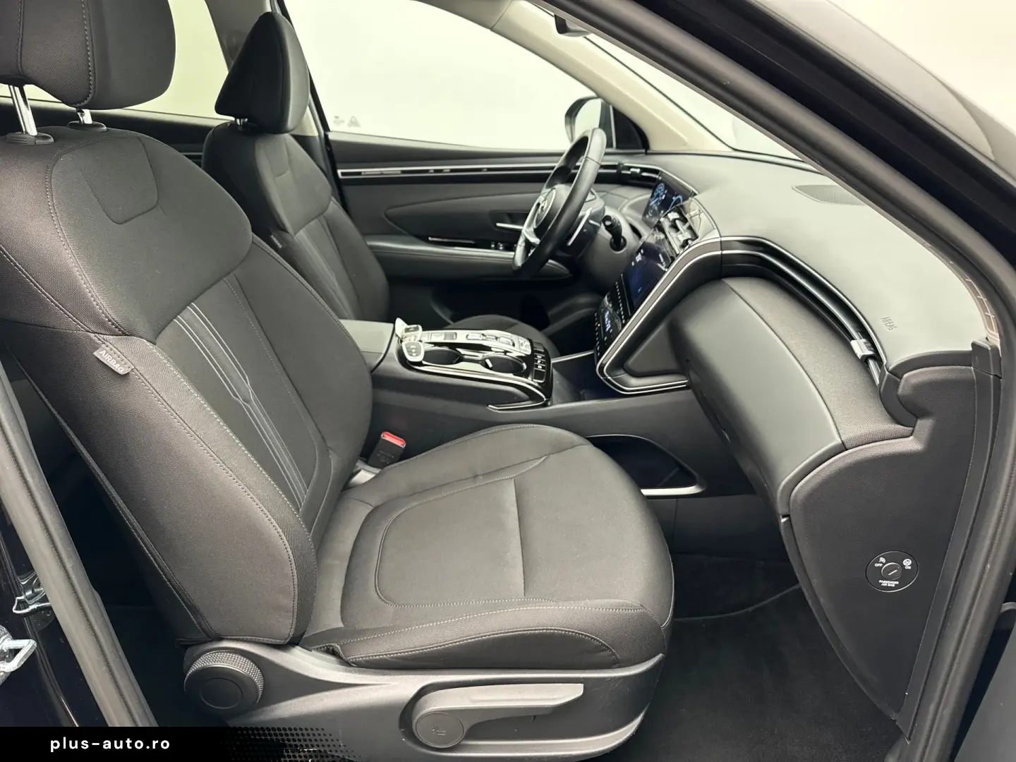 Hyundai Tucson 1.6 CRDI Mild hibryd - Automatic  136 cp