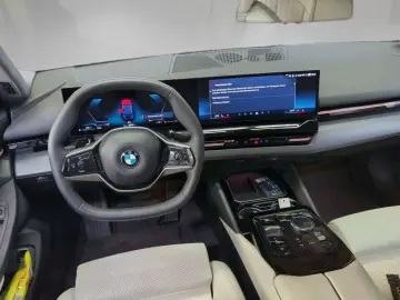 BMW 520 d xDrive AHK