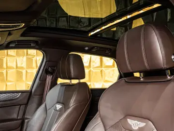 Bentley Bentayga HYBRID   PANORAMA