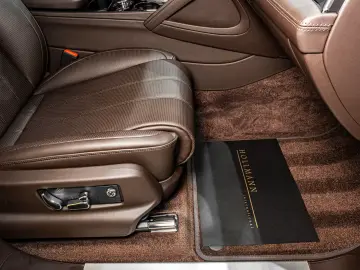 Bentley Bentayga HYBRID   PANORAMA