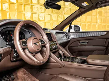 Bentley Bentayga HYBRID   PANORAMA
