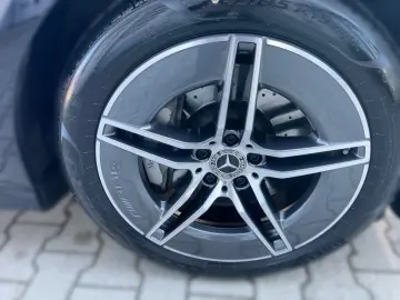 MERCEDES-BENZ E 220 d AMG SUPERSCREEN 360 KAMERA