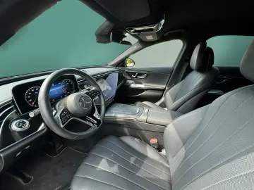MERCEDES-BENZ E 200 EXCLUSIVE SUPERSCREEN 360 DISTR …