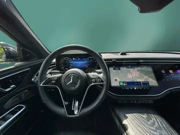 MERCEDES-BENZ E 200 EXCLUSIVE SUPERSCREEN 360 DISTR …