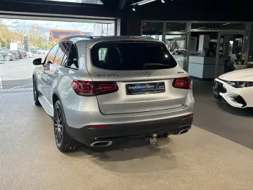 MERCEDES-BENZ GLC 300e 4M AMG-Line FAP Pano AHK Memo…