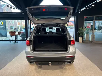 MERCEDES-BENZ GLC 300e 4M AMG-Line FAP Pano AHK Memo…