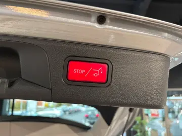 MERCEDES-BENZ GLC 300e 4M AMG-Line FAP Pano AHK Memo…