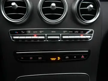 MERCEDES-BENZ GLC 220 d 4Matic 9G-Tronic Leder Temp …