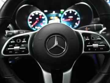 MERCEDES-BENZ GLC 220 d 4Matic 9G-Tronic Leder Temp …