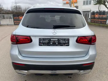 MERCEDES-BENZ GLC 220d Standheizung Kam Distr Spur Totwinkel