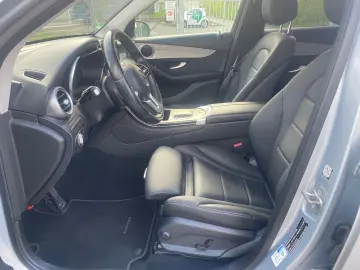 MERCEDES-BENZ GLC 220d Standheizung Kam Distr Spur Totwinkel