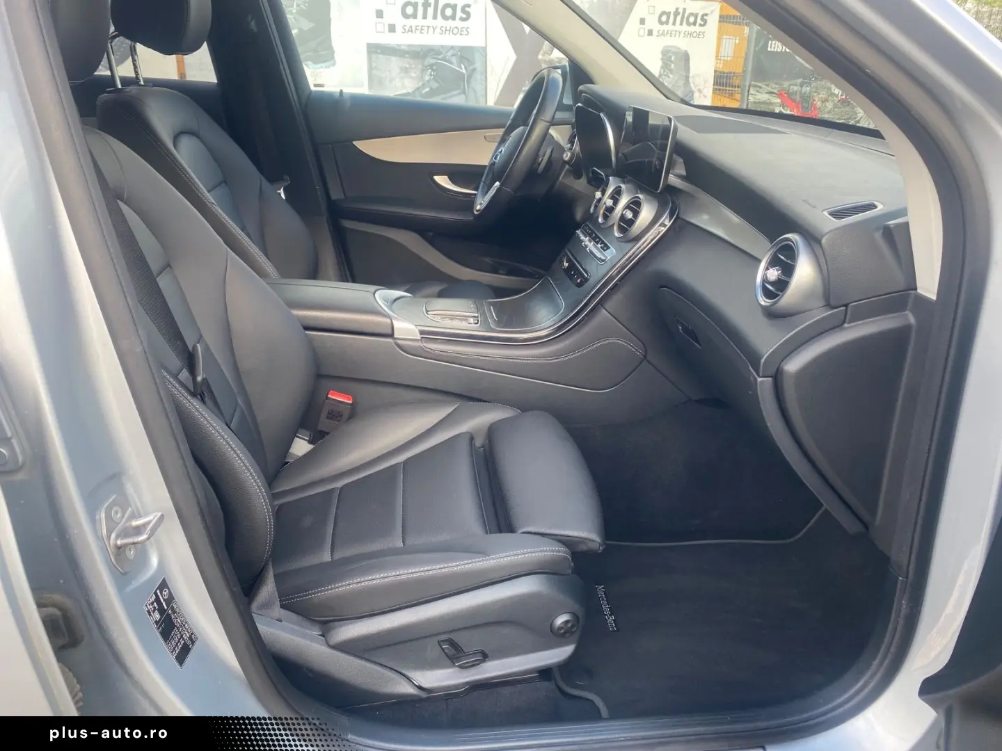 MERCEDES-BENZ GLC 220d Standheizung Kam Distr Spur Totwinkel