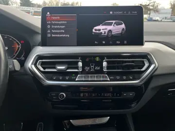 BMW X3 xDrive20d M Sportpaket LED AHK Live Cockpit