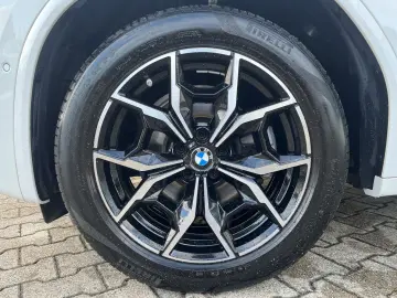 BMW X3 xDrive20d M Sportpaket LED AHK Live Cockpit