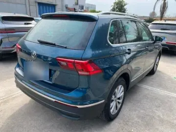 VW Tiguan Life 2.0 TDI SCR LED ACC PDC