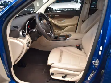 MERCEDES-BENZ GLC 200 d 4Matic KAMERA LEDER NAVI SHZ…