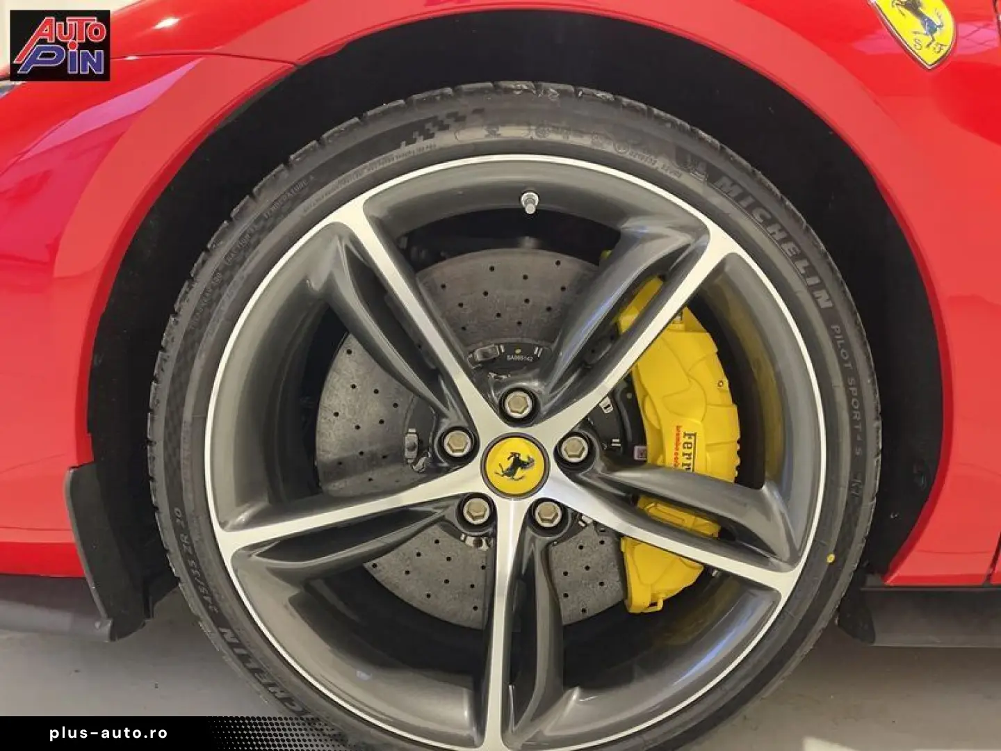 FERRARI Ferrari 296 GTS 3.0 Hybrid DCT GTS