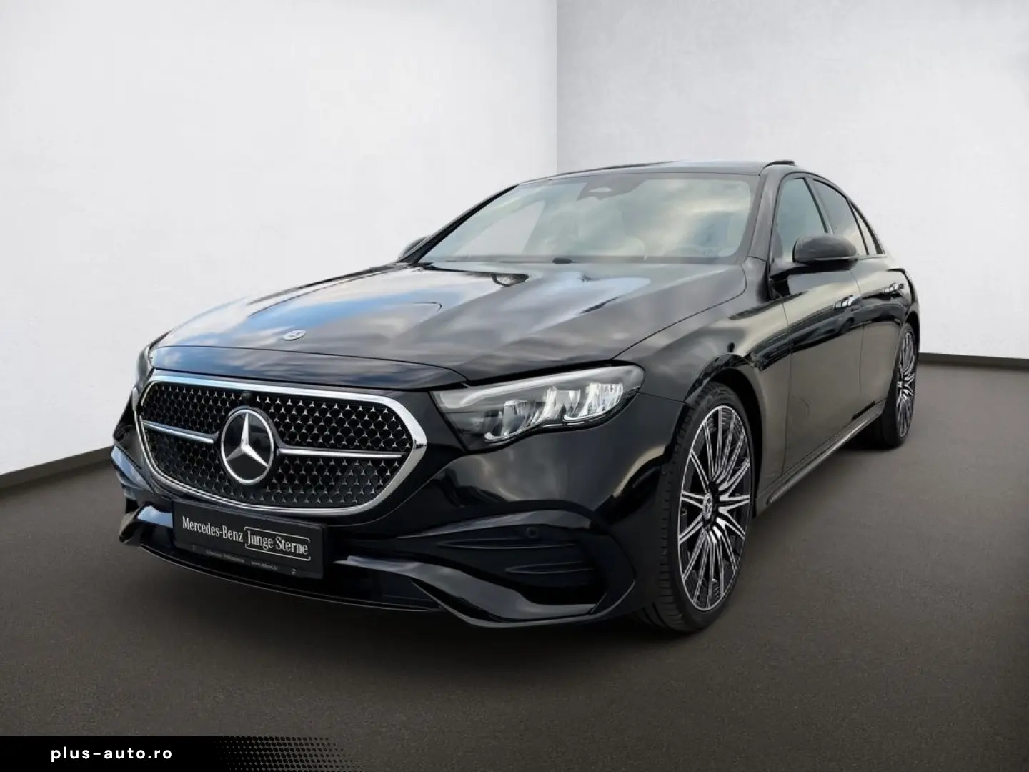 MERCEDES-BENZ E 220 d AMG Night SUPERSCREEN Pano Burm4D