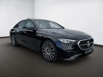 MERCEDES-BENZ E 220 d AMG Night SUPERSCREEN Pano Burm4D