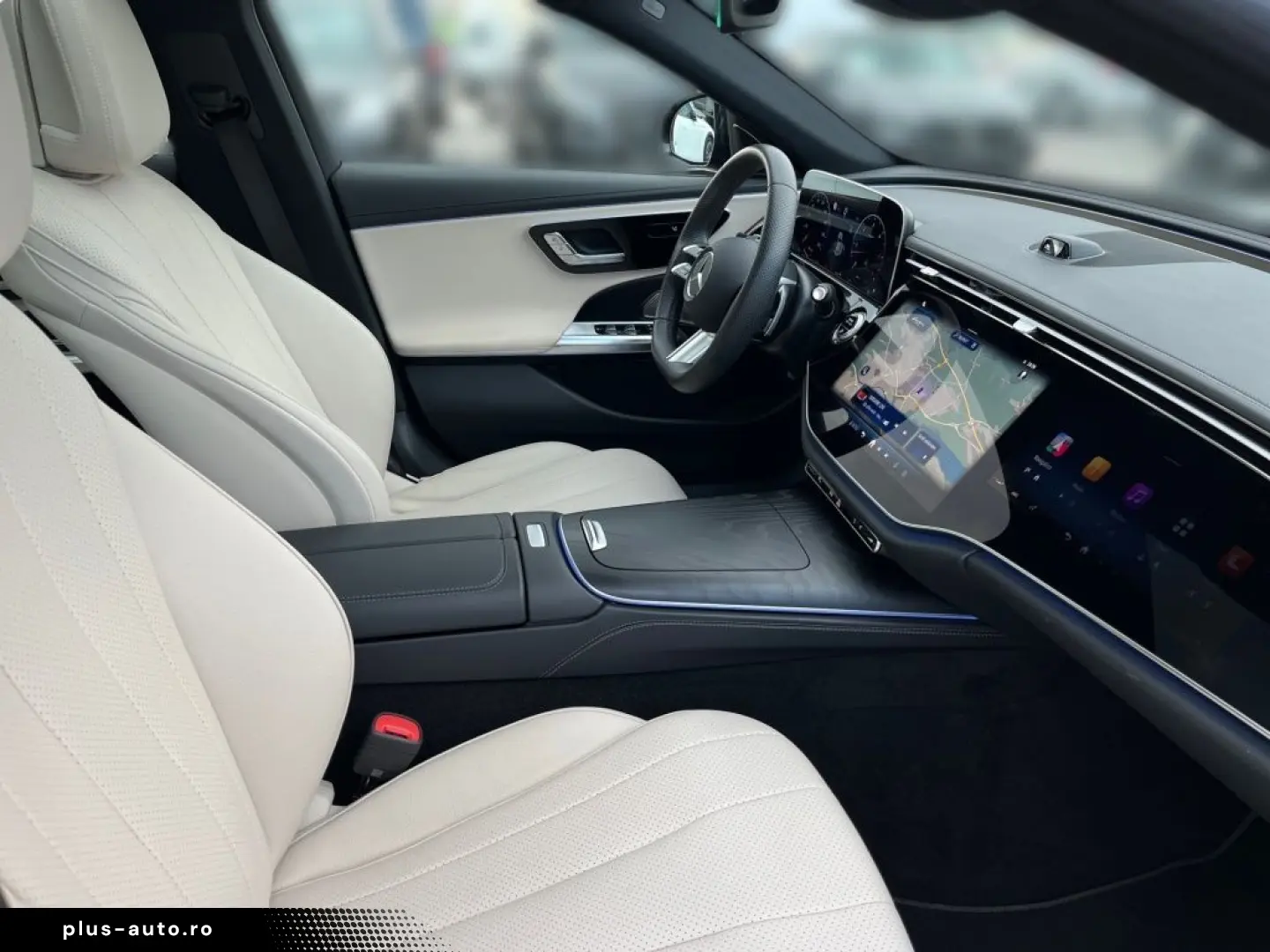 MERCEDES-BENZ E 220 d AMG Night SUPERSCREEN Pano Burm4D