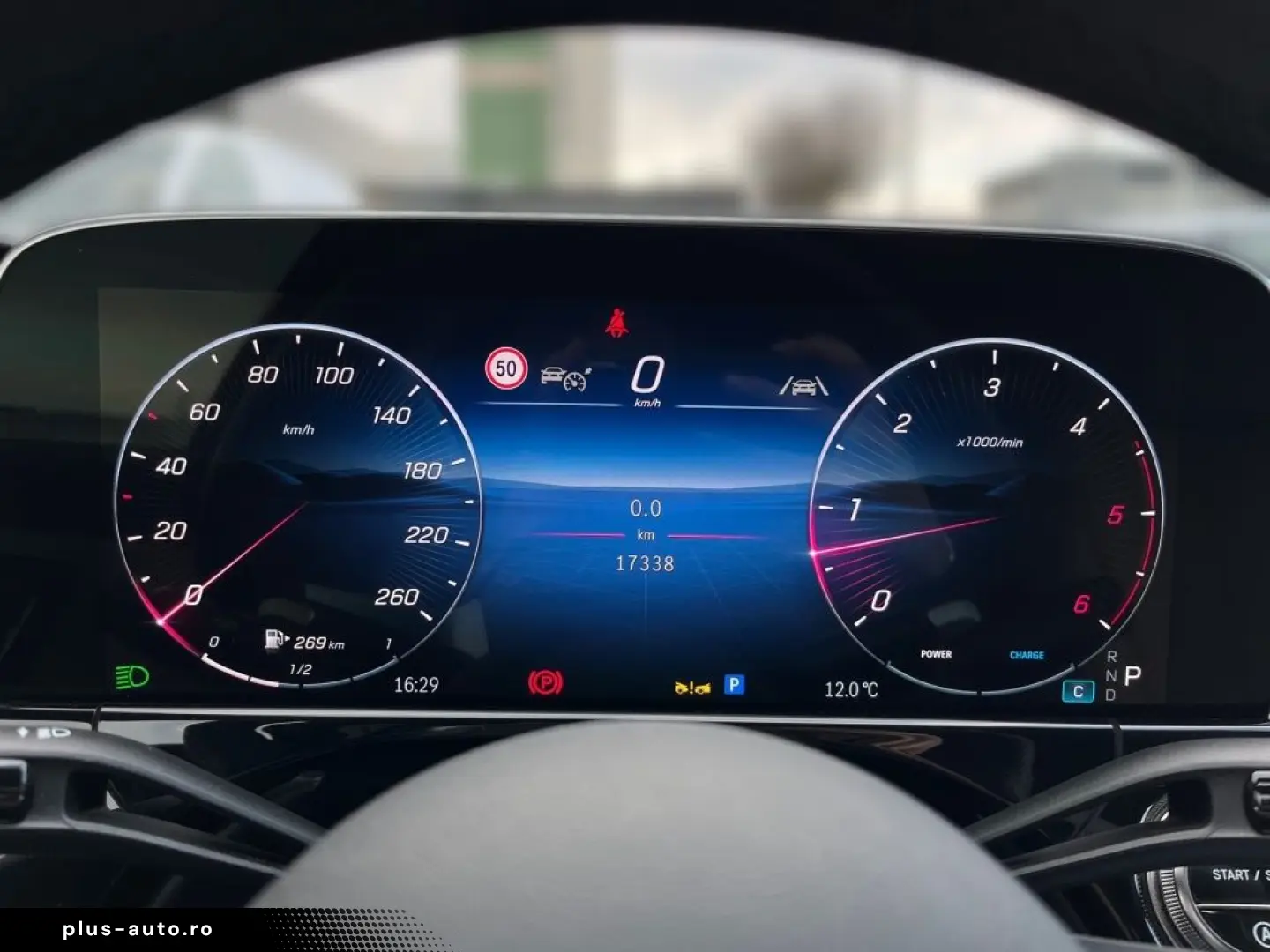 MERCEDES-BENZ E 220 d AMG Night SUPERSCREEN Pano Burm4D
