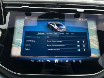 MERCEDES-BENZ E 220 d AMG Night SUPERSCREEN Pano Burm4D