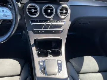 MERCEDES-BENZ GLC 300 4Matic AMG Line Kamera Head-up