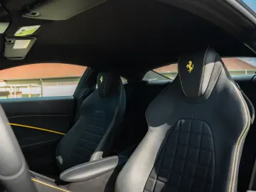 FERRARI Roma 3.9 T V8 Coupe DCT  BLACK PEARL