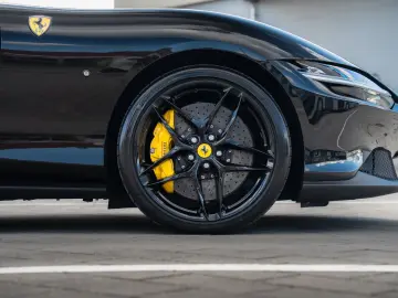 FERRARI Roma 3.9 T V8 Coupe DCT  BLACK PEARL