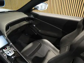 FERRARI Roma 3.9 T V8 Spider 1.Hd U-frei Carbon-Lenkrad
