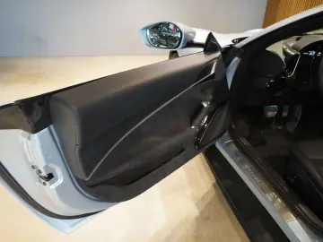 FERRARI Roma 3.9 T V8 Spider 1.Hd U-frei Carbon-Lenkrad