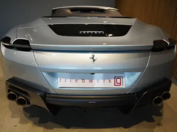 FERRARI Roma 3.9 T V8 Spider 1.Hd U-frei Carbon-Lenkrad