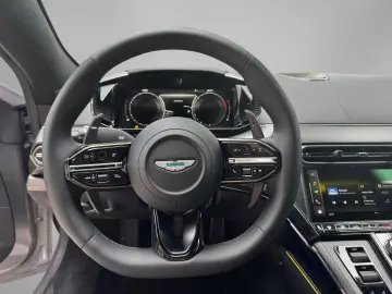 ASTON MARTIN V8 Vantage MY25