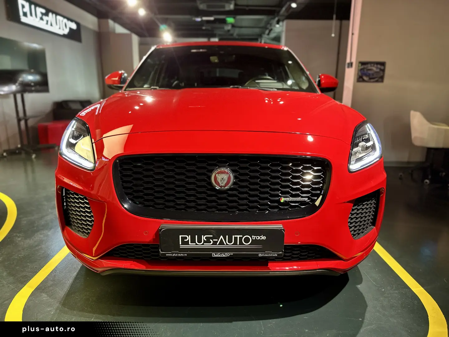 Jaguar E-Pace 1st Ed R-Dyn HUD MEM ACC Pano Merid Adapt.Susp
