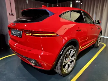 Jaguar E-Pace 1st Ed R-Dyn HUD MEM ACC Pano Merid Adapt.Susp