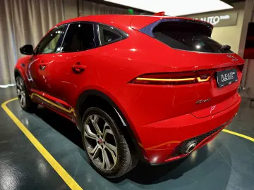 Jaguar E-Pace 1st Ed R-Dyn HUD MEM ACC Pano Merid Adapt.Susp
