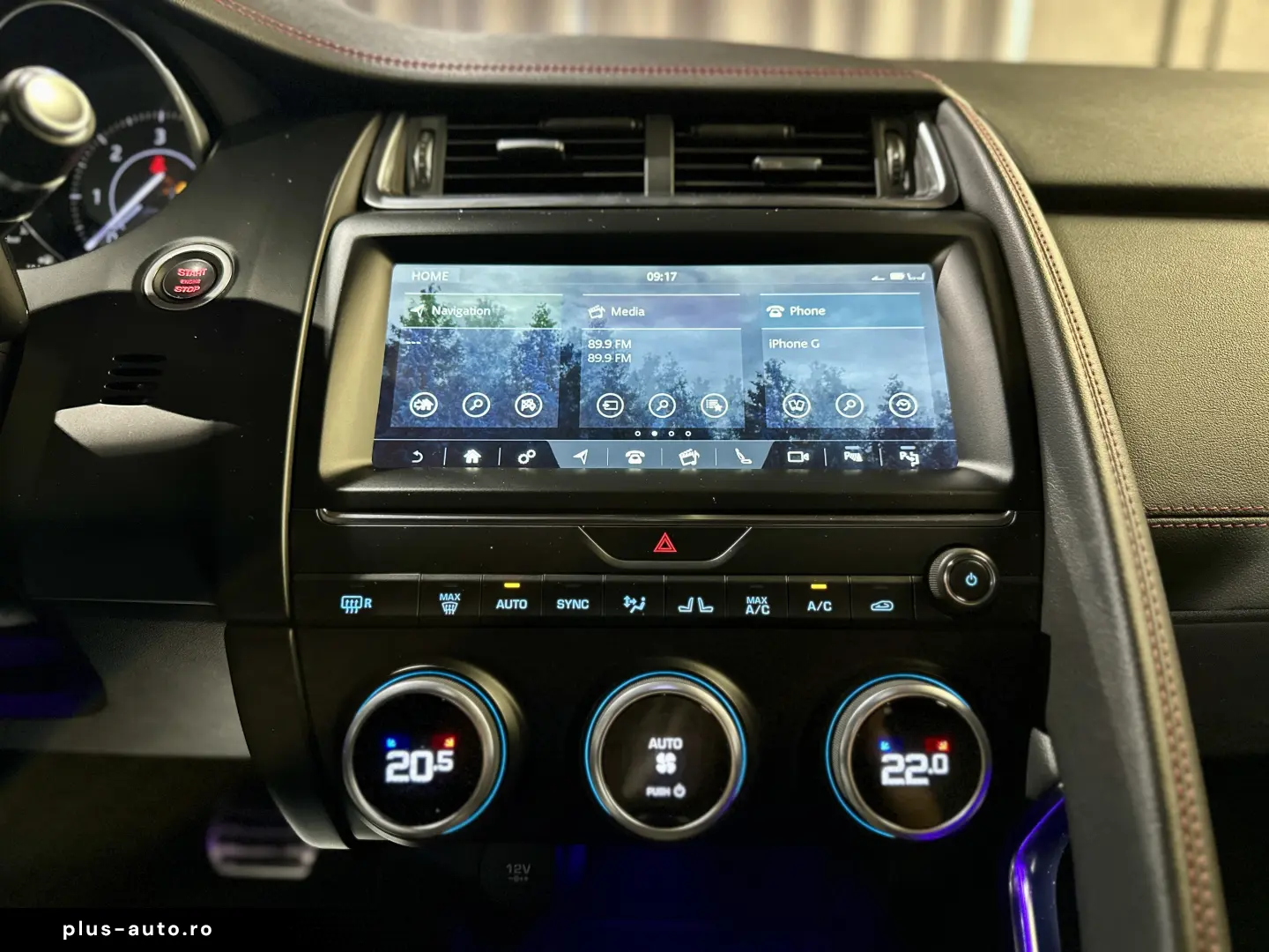 Jaguar E-Pace 1st Ed R-Dyn HUD MEM ACC Pano Merid Adapt.Susp