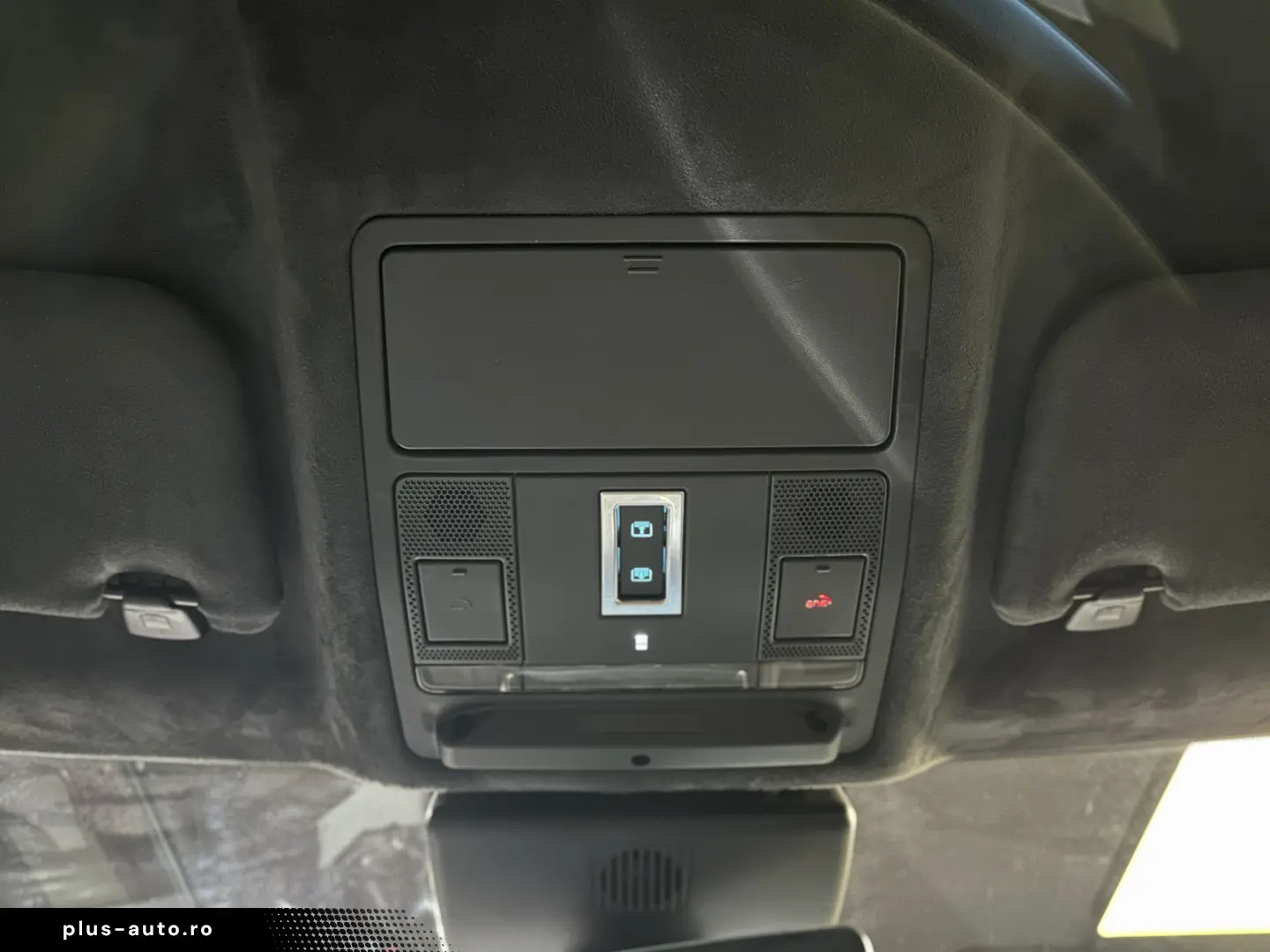 Jaguar E-Pace 1st Ed R-Dyn HUD MEM ACC Pano Merid Adapt.Susp