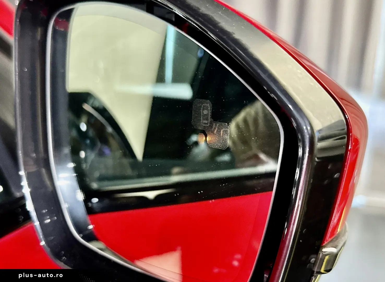 Jaguar E-Pace 1st Ed R-Dyn HUD MEM ACC Pano Merid Adapt.Susp