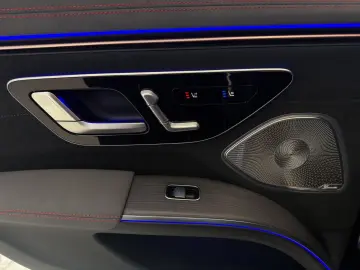 MERCEDES-BENZ EQS 450   AMG Airmatic PANO-SHD MEMORY&hellip;