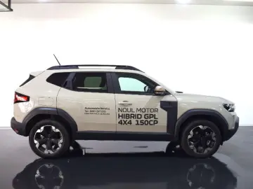 DACIA DUSTER 1.2 hybrid-G 150CP Extreme 4x4