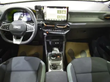DACIA DUSTER 1.2 hybrid-G 150CP Extreme 4x4