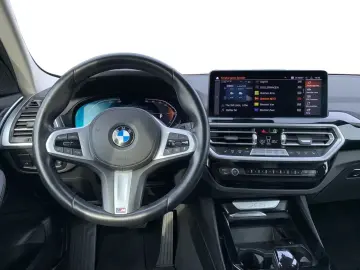 BMW X3 xDrive20i Laser HUD